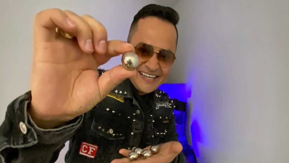El cantante Freddy Burbano queda en libertad por orden de juez de garantías