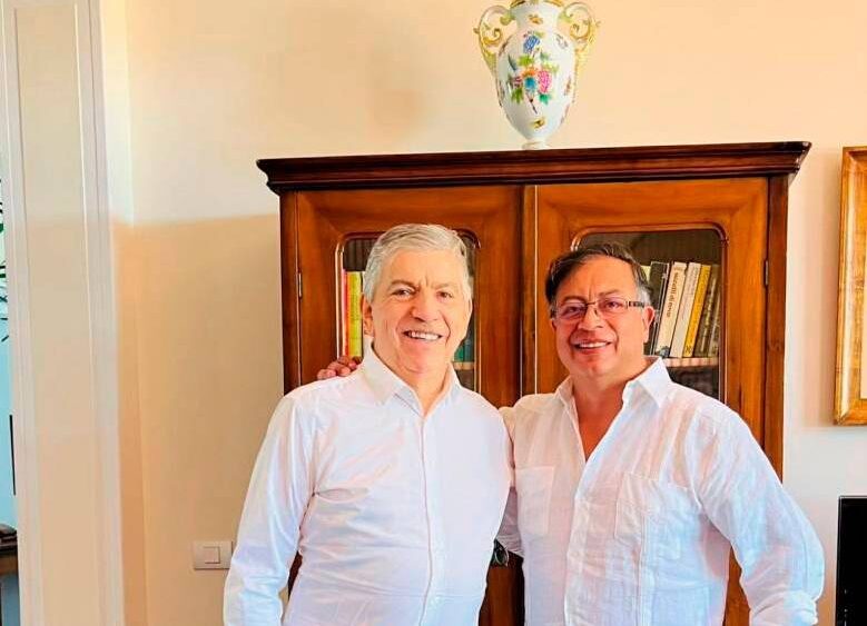 Liberales se declaran partido de gobierno y acompañan la agenda legislativa de Petro