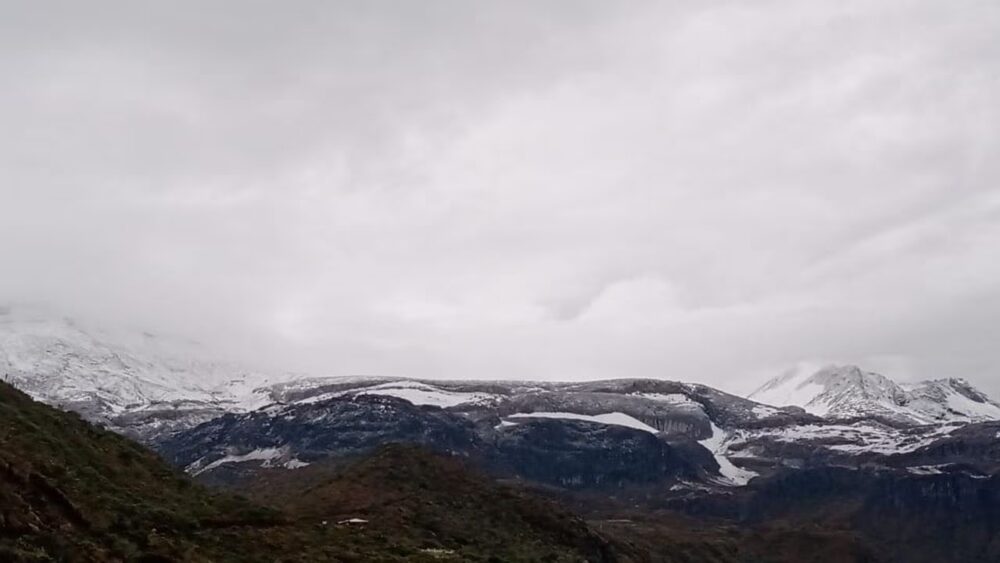 Continúa el riesgo en el Nevado del Ruiz por eventual erupción