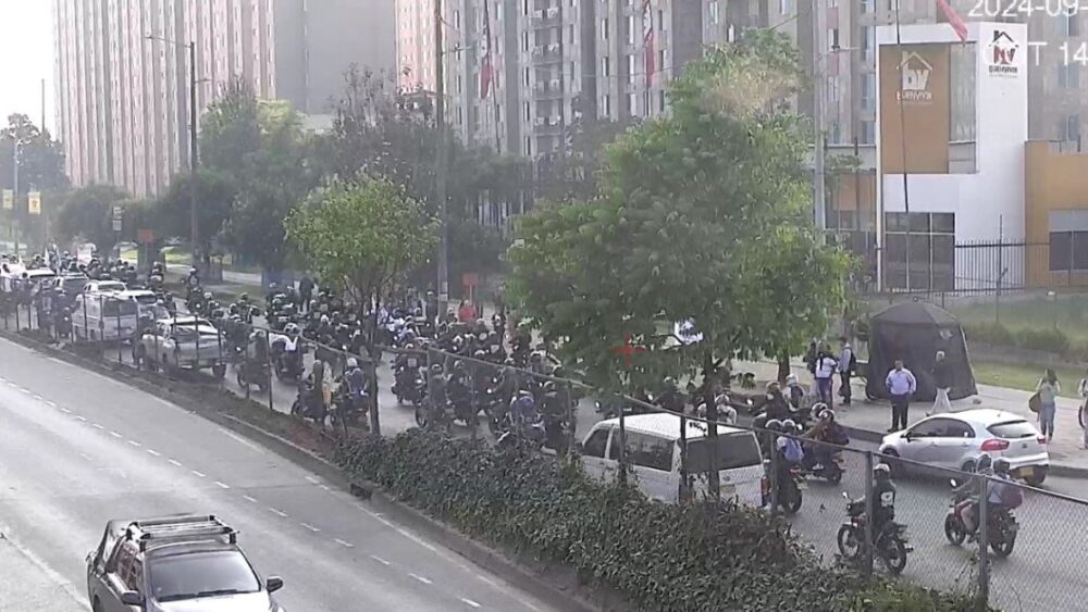 ¡Atención! Motociclistas se unen al paro de camioneros en Bogotá