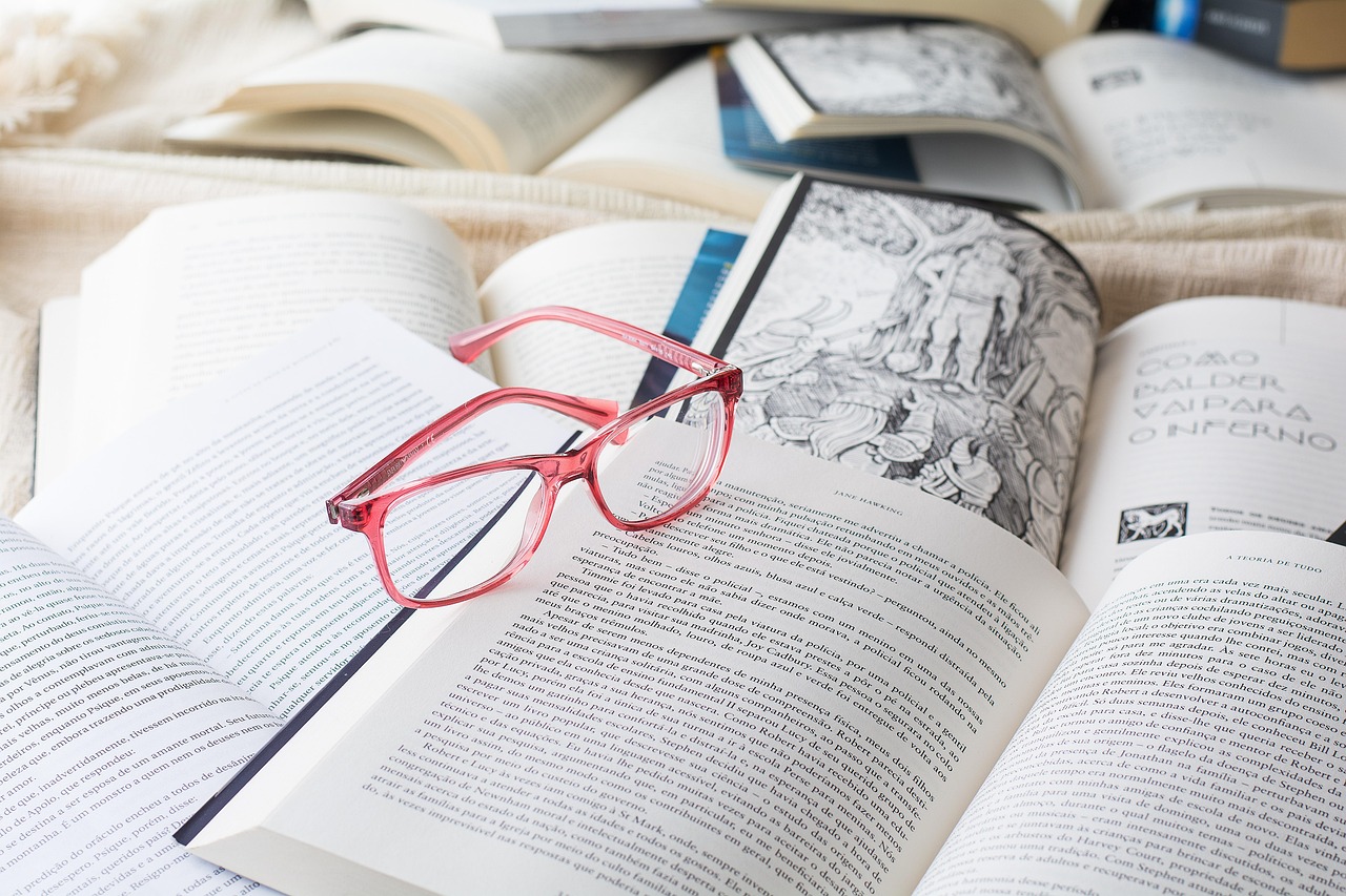 Editorial planeta, tiene entre sus tres libros más vendidos la obra de tres mujeres