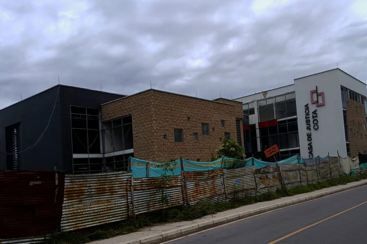 Cota reactiva la construcción de la Casa de la Justicia después de 5 años de abandono