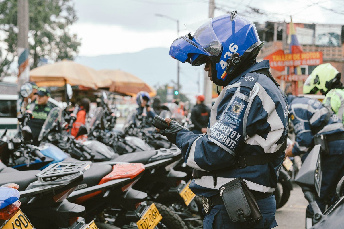 Halloween, Bogotá restringe la circulación de motocicletas