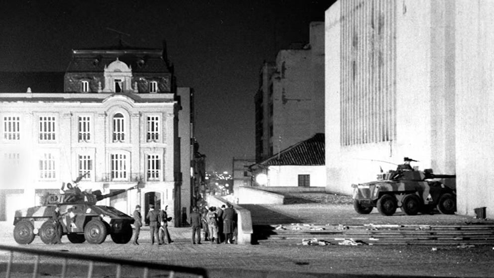 Durante la retoma del palacio, se ordenó que en televisión nacional fuera transmitido un partido entre Millonarios y Unión Magdalena