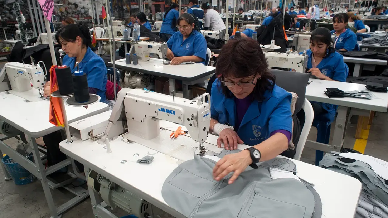 Jornada laboral en Colombia se reduce a 42 horas a partir del 15 de julio: estos son los cambios