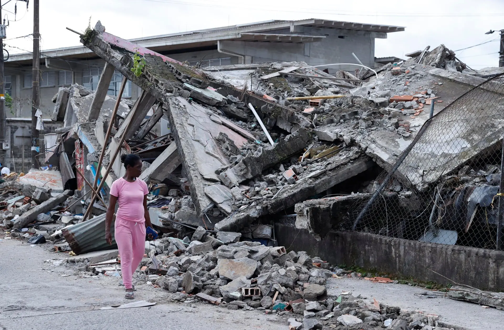Plan Marshall para el Chocó propone el presidente Abelardo de la Espriella tras el devastador sismo