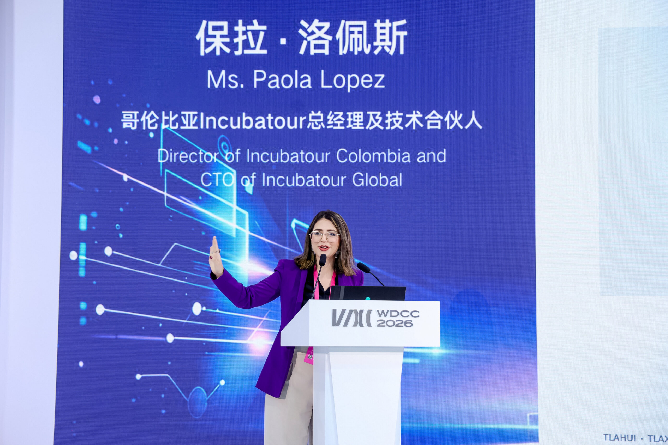 La startup cartagenera que democratiza el turismo comunitario con la IA y que premió la Unesco en China