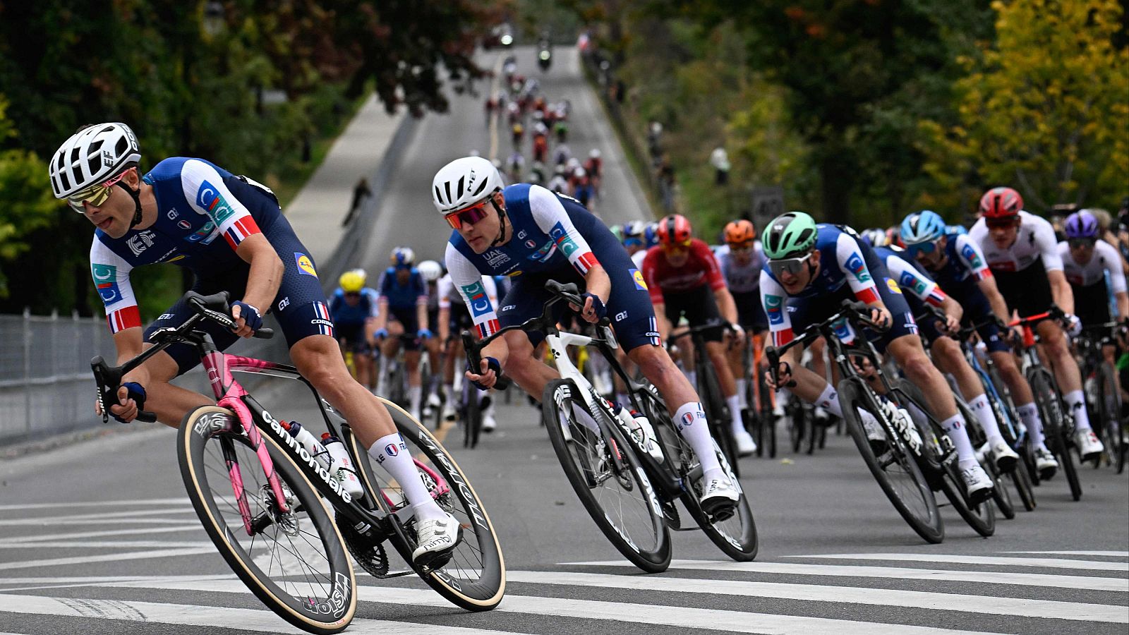 Batalla épica en la tierra de las mil colinas: Así se definió el Mundial de Ciclismo en el exigente circuito de Ruanda